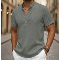 Camisa de manga corta para hombre de mezcla de lino con cuello henley