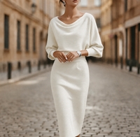 Vestido elegante de tela suave para mujer con escote ancho