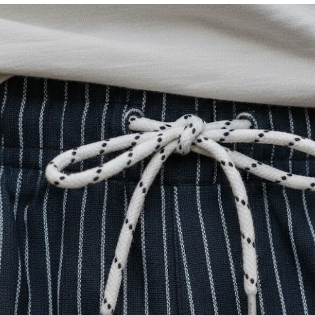 Shorts de bain rayés blancs pour homme en polyester à séchage rapide avec taille ajustable