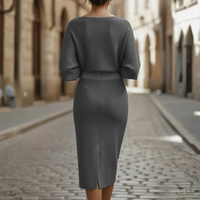 Vestido elegante de tela suave para mujer con escote ancho