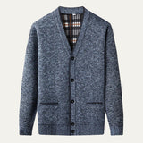 Gilet cardigan classique pour homme en maille douce boutonnée | Doublure à carreaux
