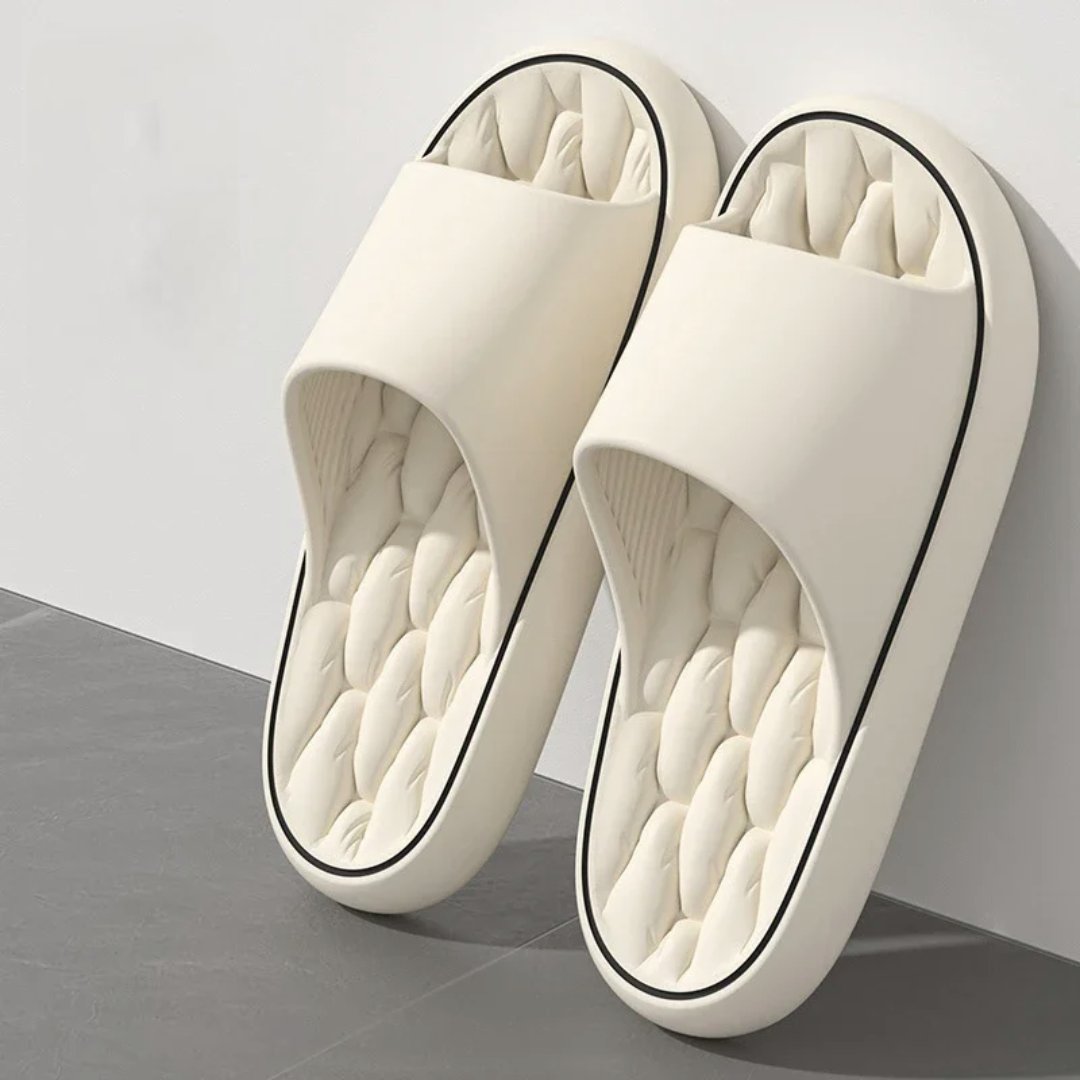 Men's Massage Footbed Pillow Slides Shoes Detail