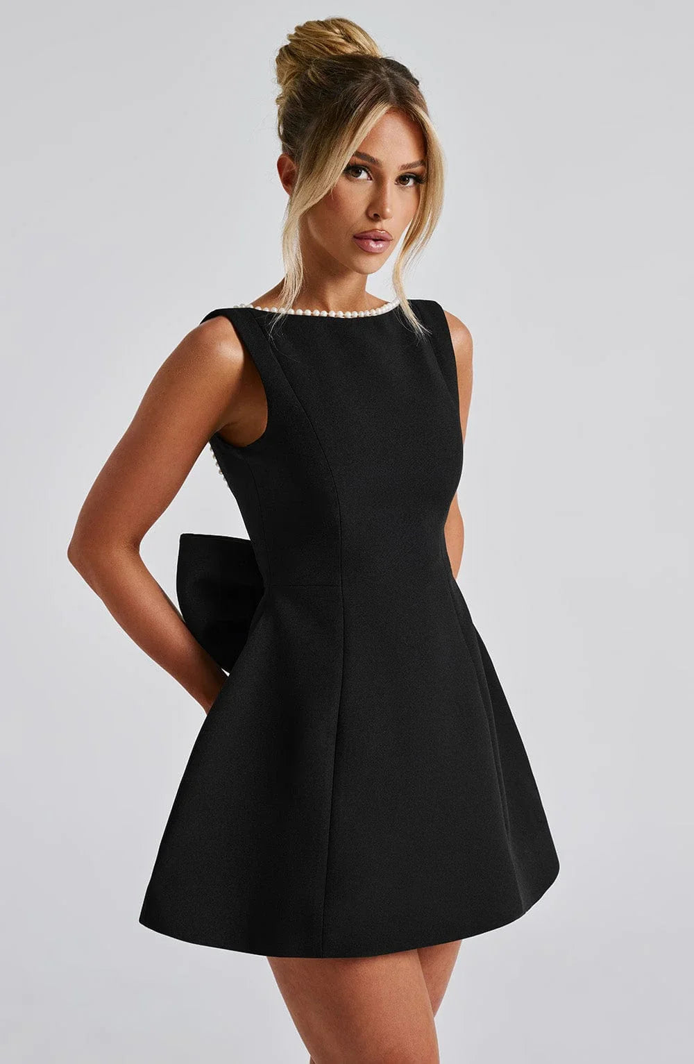Vestido Mini para Mujer con Lazo en la Espalda y Sin Mangas