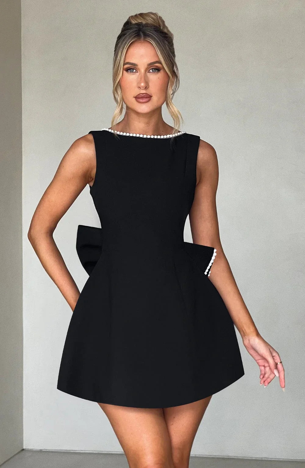 Vestido Mini para Mujer con Lazo en la Espalda y Sin Mangas