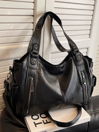 Women's Leather Hobo Bag | Zip-Up Slouchy Shoulder Bag Detail
