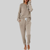Conjunto de joggers de corte relajado para mujer | Ropa cómoda de manga raglán