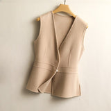Gilet en maille pour femme à devant portefeuille | Coupe ajustée à col en V